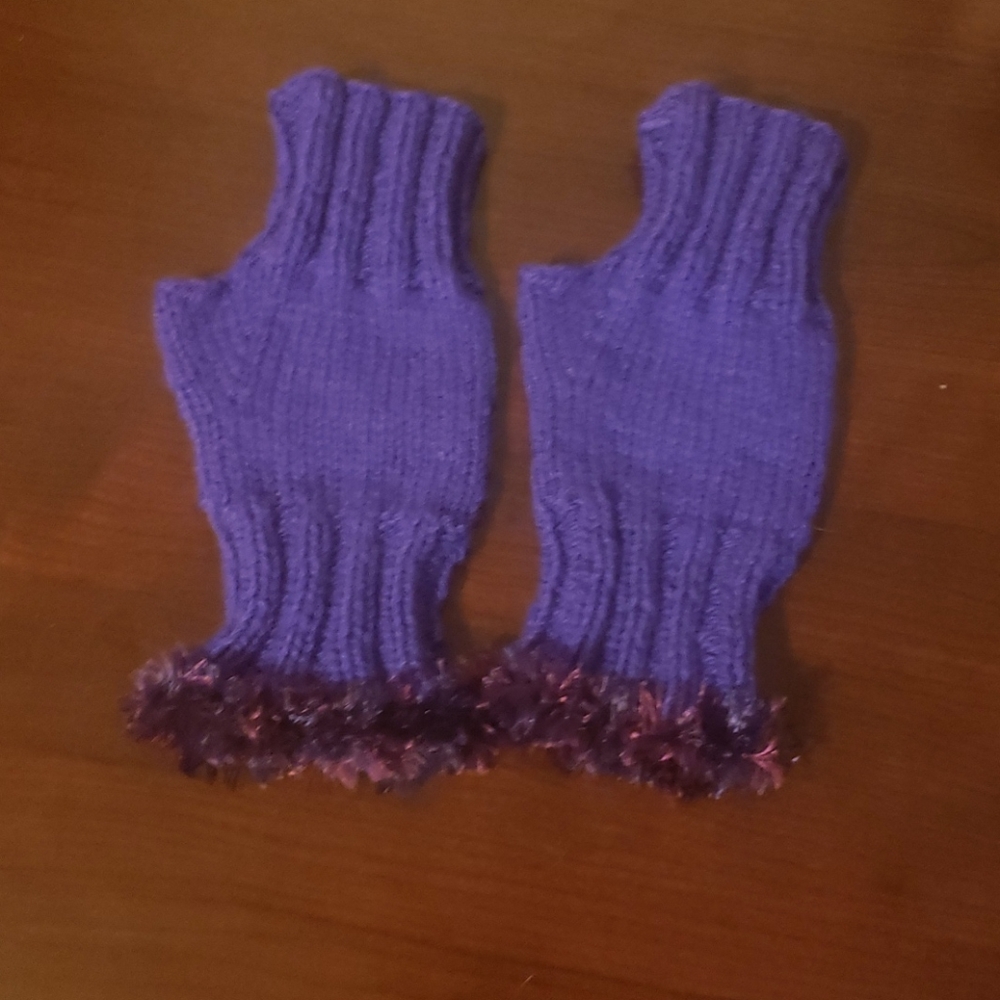 Hand made knit fingerless wrist warmer glo… - Picture 2 of 10